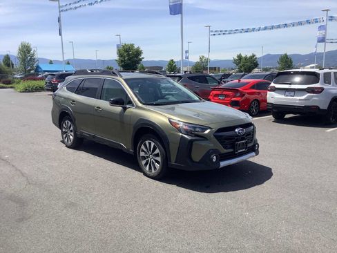 Used 2023 Subaru Outback Limited XT AWD/4WD image 8