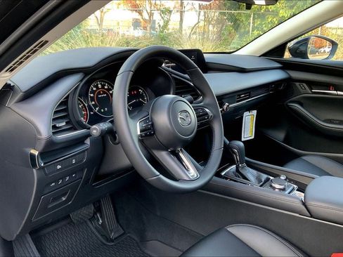 Used 2025 MAZDA MAZDA3 s image 14