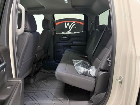 New 2026 Chevrolet Silverado 1500 Custom image 15