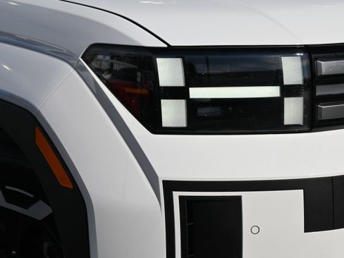 Used 2024 Hyundai Santa Fe SE image 12