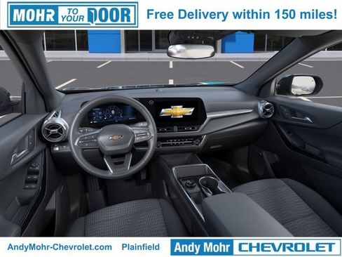 New 2026 Chevrolet Equinox LT w/ LPO, Floor Liner Package FWD image 19