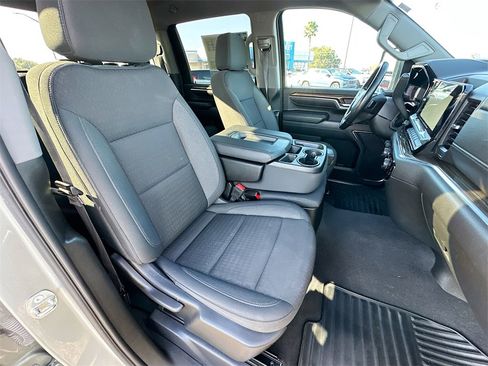 Used 2024 Chevrolet Silverado 3500 LT image 27