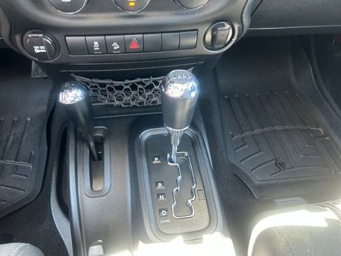 Used 2012 Jeep Wrangler Sport w/ Connectivity Group AWD/4WD image 15
