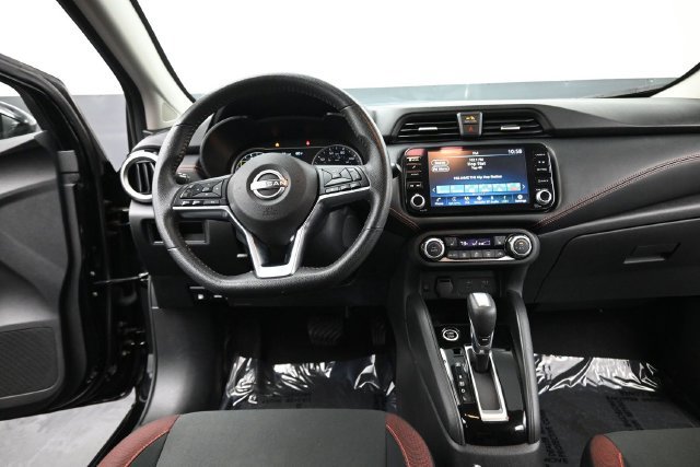 Used 2024 Nissan Versa SR FWD image 18