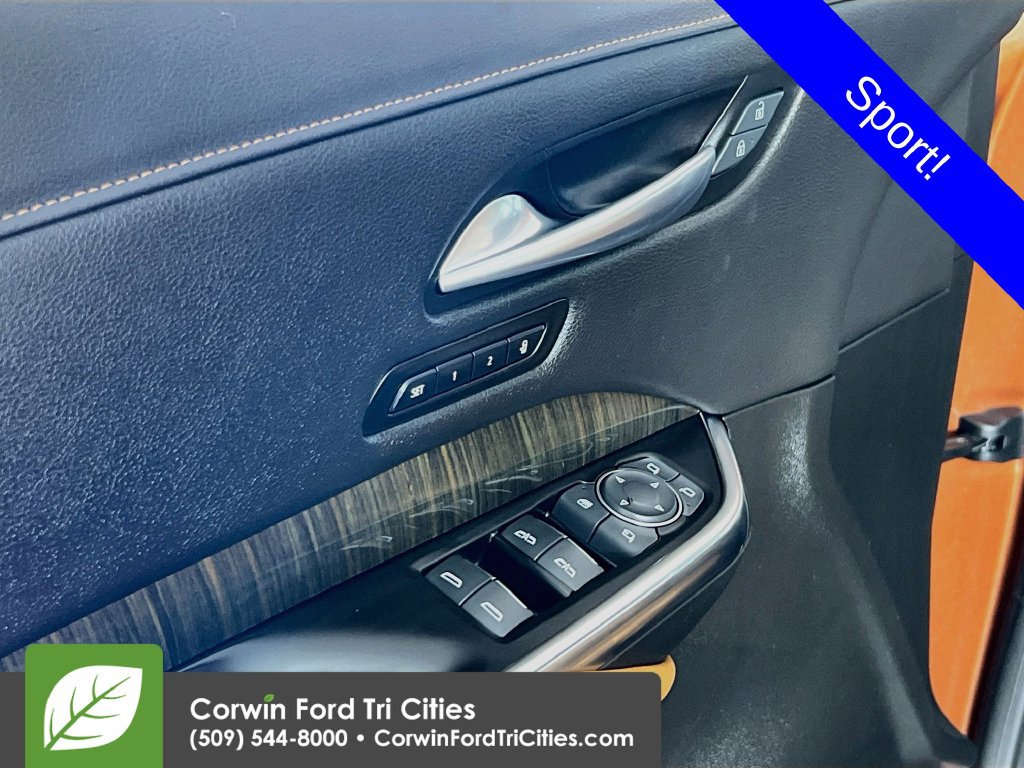 Used 2019 Cadillac XT4 Sport AWD/4WD image 11