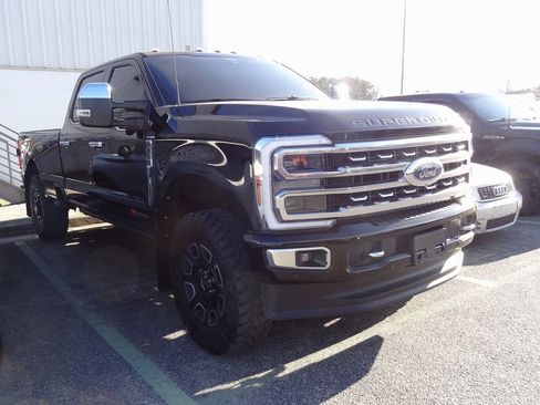 Used 2024 Ford F350 Platinum image 1