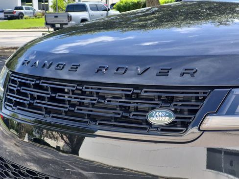 Used 2025 Land Rover Range Rover Sport Dynamic SE AWD/4WD image 12