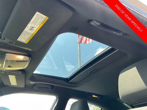 Used 2020 Dodge Charger SXT image 12