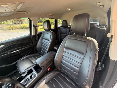 Used 2019 Ford Escape SEL AWD/4WD image 12