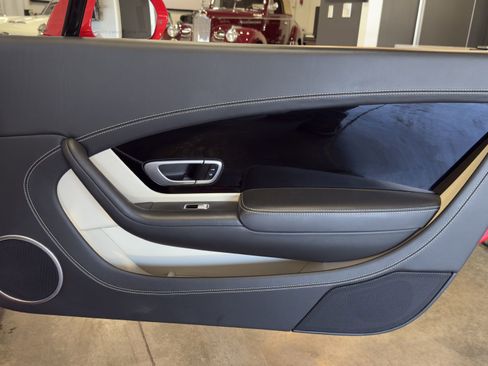 Used 2015 Bentley Continental GT image 92