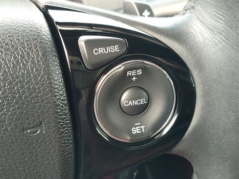 Used 2017 Honda Accord Sport image 19