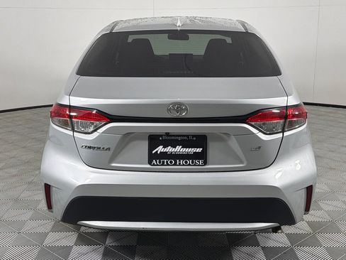 Used 2022 Toyota Corolla LE image 6