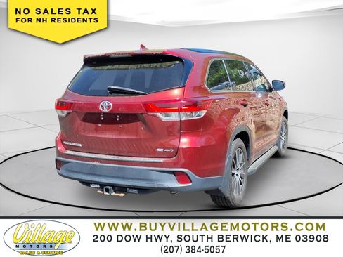 Used 2018 Toyota Highlander SE w/ Protection Package #3 AWD/4WD image 6
