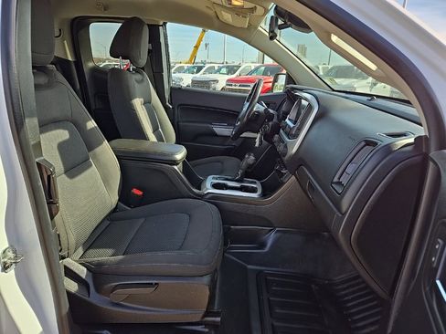 Used 2021 Chevrolet Colorado LT w/ Fleet Safety Package image 19