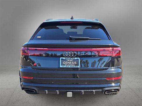 Used 2025 Audi Q8 Premium Plus image 7
