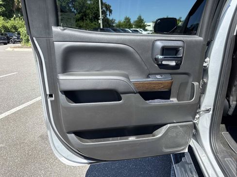 Used 2018 GMC Sierra 1500 Denali w/ Denali Ultimate Package AWD/4WD image 9