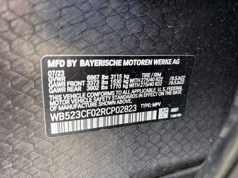 Certified 2024 BMW iX xDrive50 w/ Premium Package AWD/4WD image 38