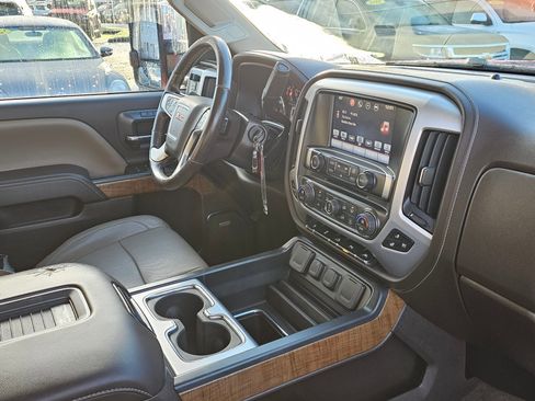 Used 2016 GMC Sierra 1500 SLT w/ Max Trailering Package image 10