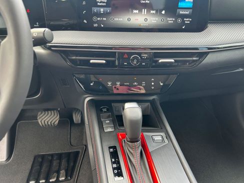 New 2025 Nissan Kicks SR w/ SR Premium Package AWD/4WD image 14