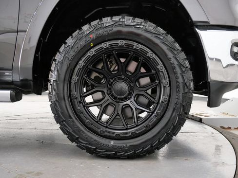 Used 2022 RAM 1500 Laramie AWD/4WD image 38