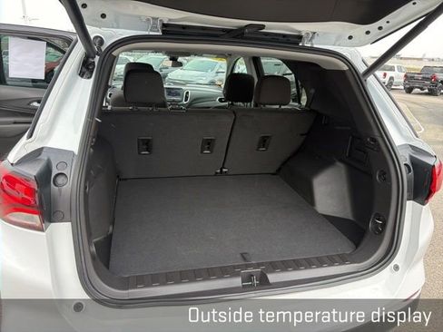 Used 2024 Chevrolet Equinox LT image 25