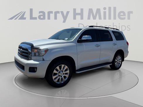 Used 2015 Toyota Sequoia Platinum AWD/4WD image 1