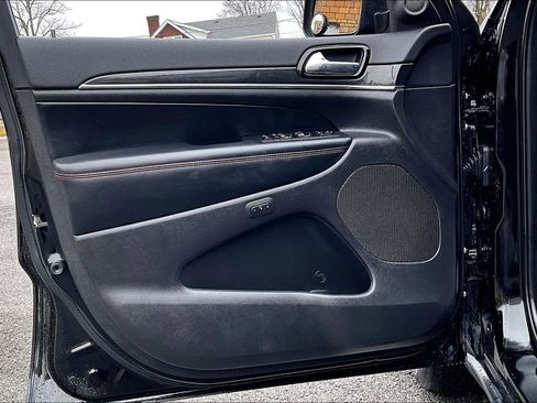 Used 2021 Jeep Grand Cherokee Trailhawk image 21