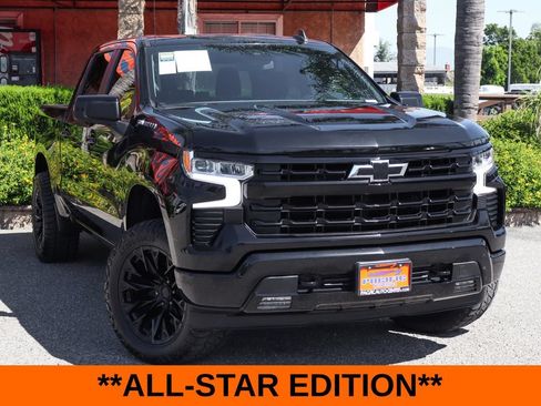 Used 2023 Chevrolet Silverado 1500 RST AWD/4WD image 2