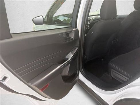 Used 2025 Ford Escape Active FWD image 18