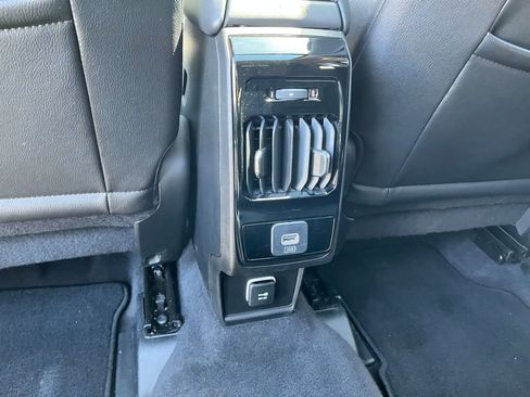 Used 2022 Jeep Compass Latitude w/ Sun and Sound Group AWD/4WD image 27