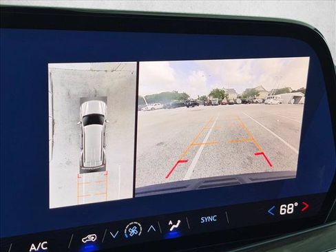 Used 2025 Chevrolet Tahoe LS RWD image 11