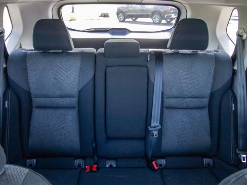 Used 2025 Nissan Rogue SV FWD image 25