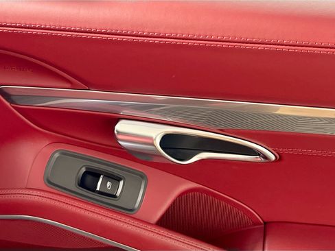 Used 2024 Porsche 718 Boxster RWD image 30