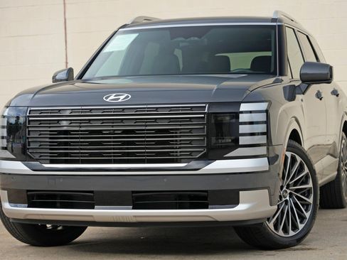 Used 2026 Hyundai Palisade Calligraphy AWD/4WD image 3