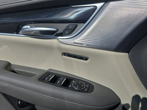 Used 2021 Cadillac XT6 Premium Luxury image 26