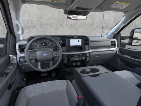New 2026 Ford F350 XLT w/ 360-Degree Camera Package AWD/4WD image 9