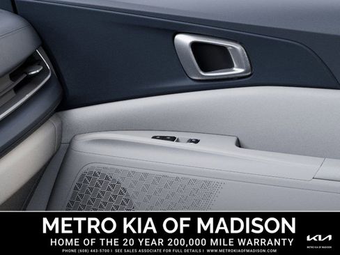 New 2026 Kia Carnival EX image 25