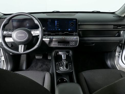 Used 2024 Hyundai Kona SEL FWD image 17