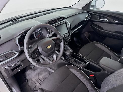 Used 2023 Chevrolet TrailBlazer LT w/ Convenience Package image 10