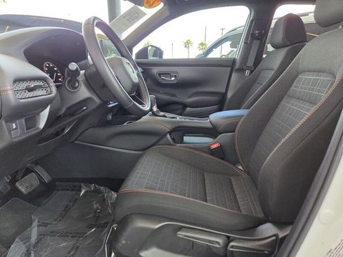 Used 2025 Honda HR-V Sport image 13