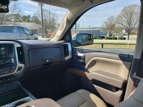 Used 2018 GMC Sierra 1500 SLT image 35