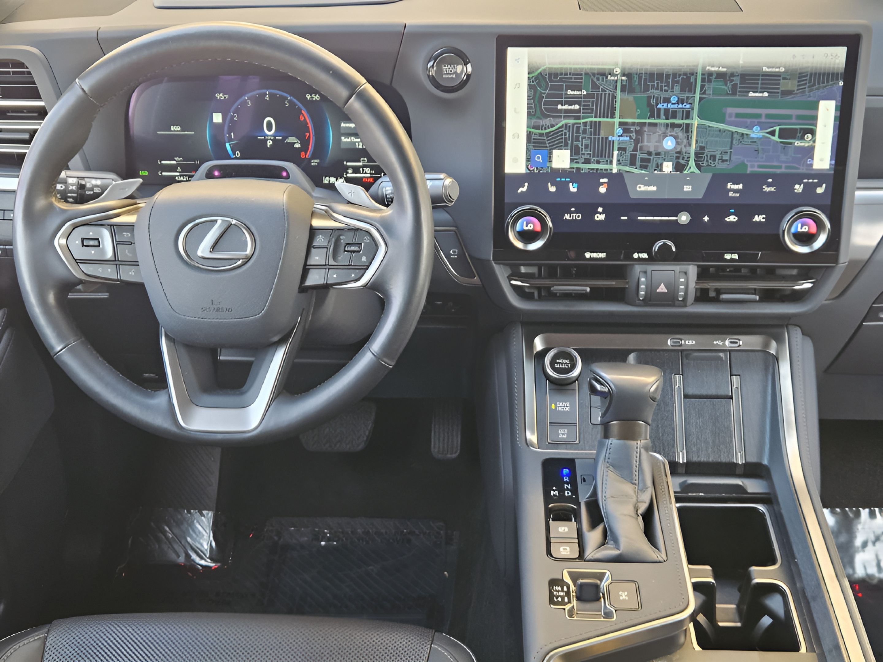 Used 2024 Lexus GX 550 w/ Accessory Package (Z1) AWD/4WD image 19