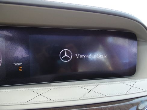 Used 2018 Mercedes-Benz S 560 Sedan image 55