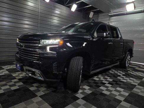 Used 2019 Chevrolet Silverado 1500 High Country w/ Technology Package AWD/4WD image 46