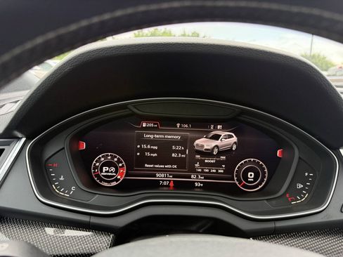 Used 2018 Audi SQ5 Premium Plus w/ S Sport Package AWD/4WD image 31