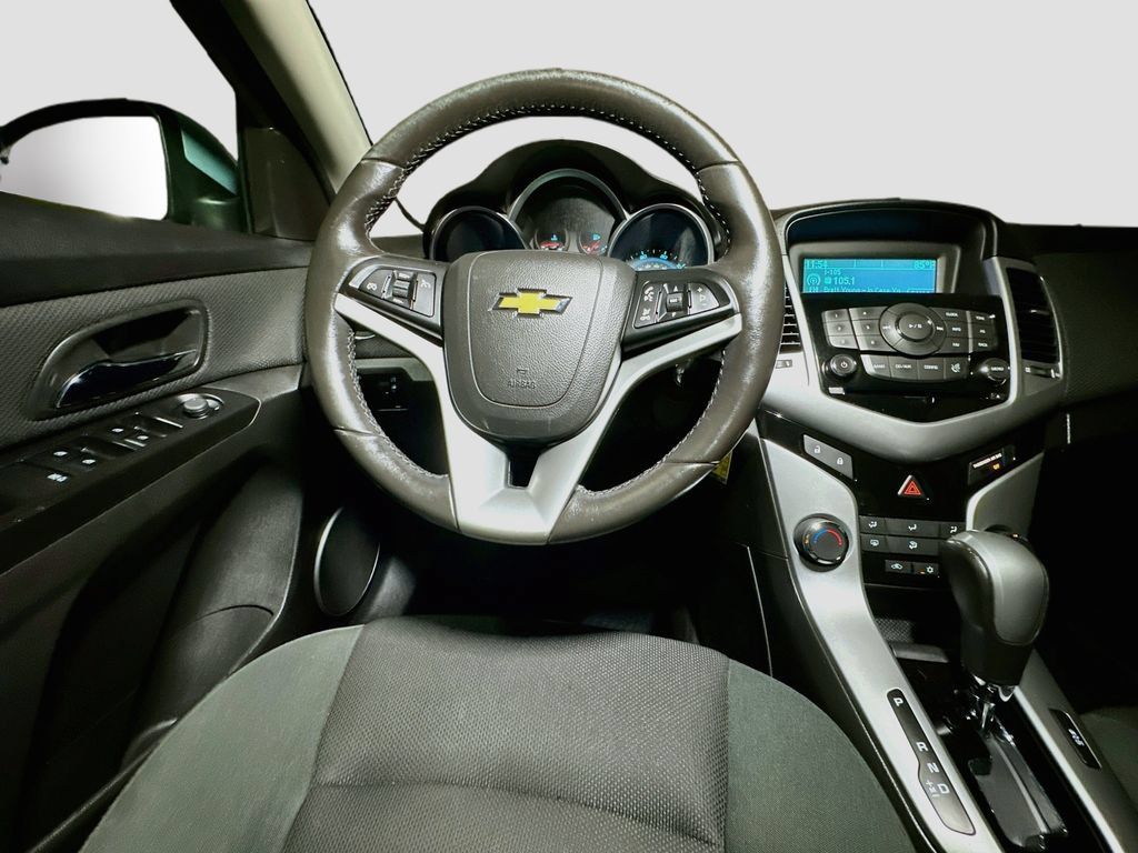 Used 2012 Chevrolet Cruze LT FWD image 30