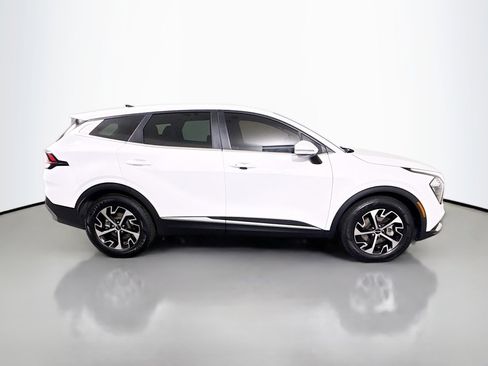 Used 2023 Kia Sportage EX image 11