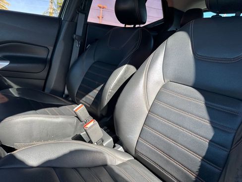 Used 2019 Nissan Kicks SR w/ SR Premium Package image 22