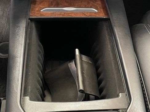 Used 2019 Tesla Model S Standard Range image 39