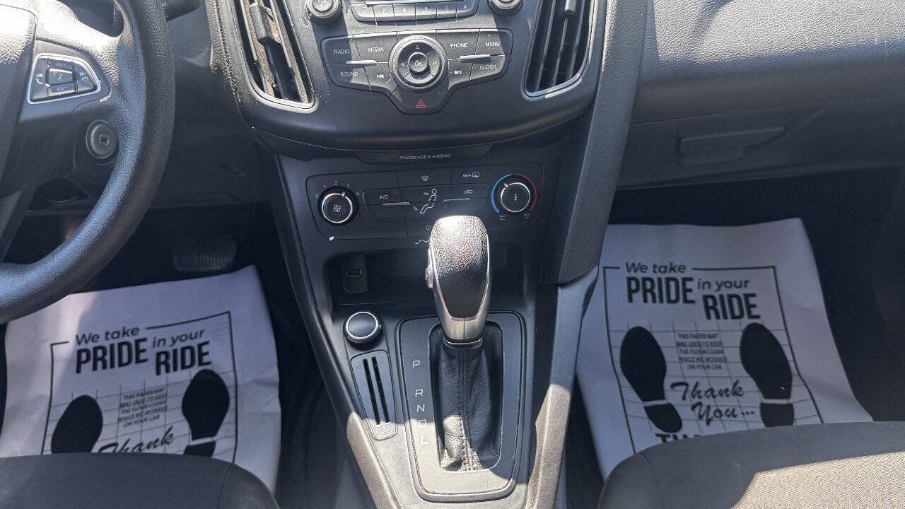 Used 2017 Ford Focus S FWD image 12